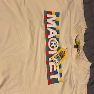 Market T-shirt